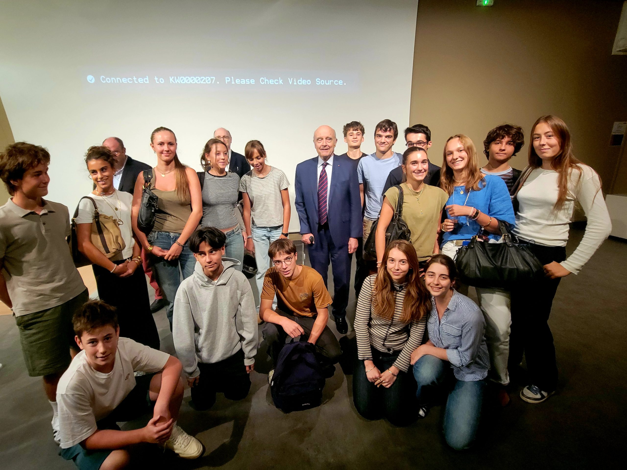 Alain-Juppe-conference-Musee-Aquitaine.jpg